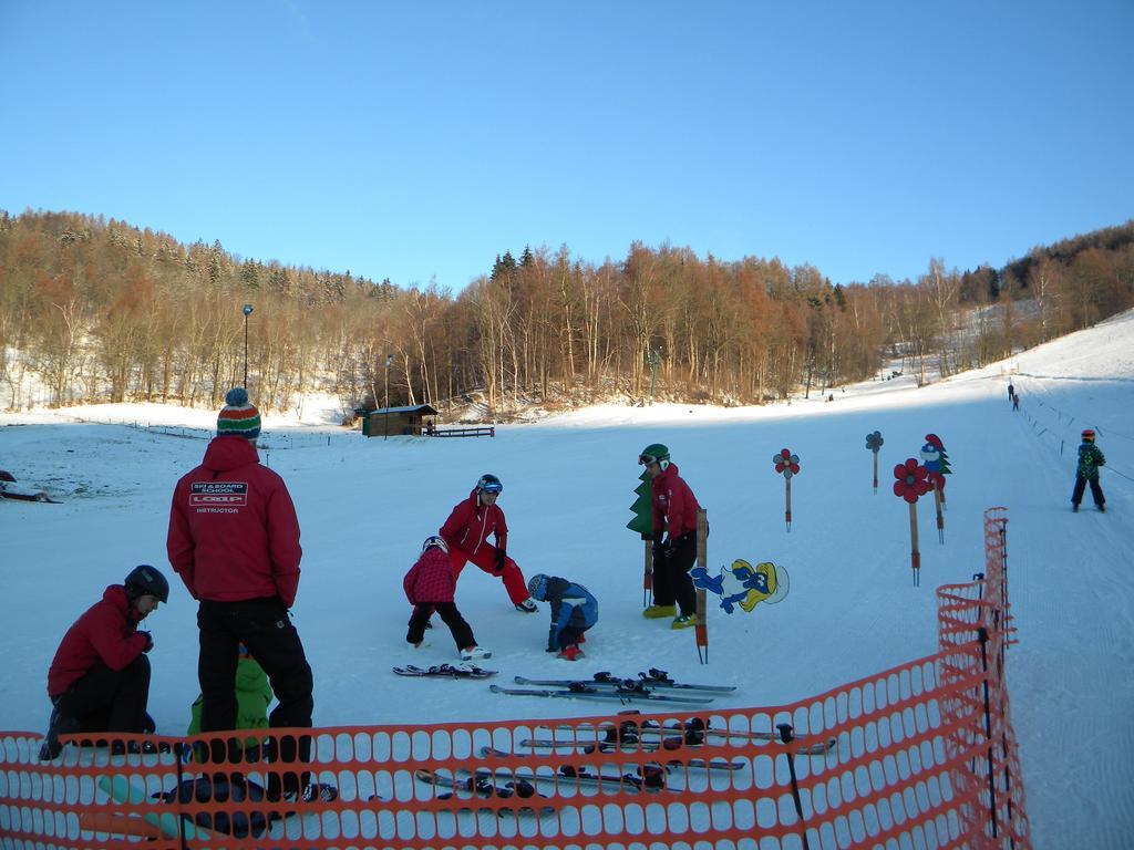 Penzion A Apartmany Skipark Hrabesice Krasne Exterior photo